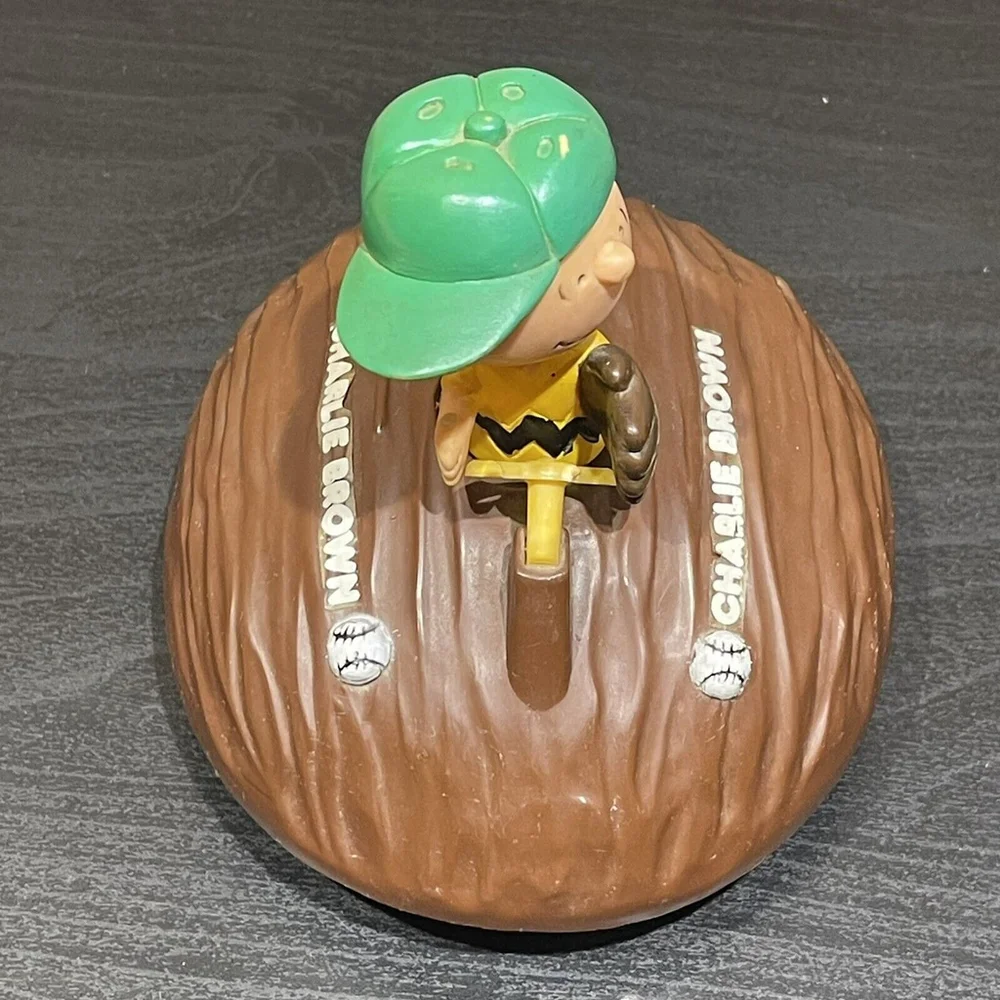 Vintage Aviva Peanuts Baseball Bullpen Car Toy CHARLIE BROWN Plastic 1970s Comic